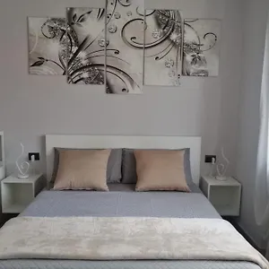 https://la-luna-blu-malpensa-camera-matrimoniale-diamante.it-lombardy.com